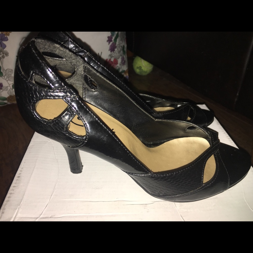 Black heels